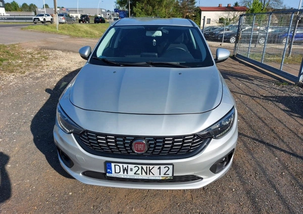 Fiat Tipo cena 42900 przebieg: 125000, rok produkcji 2018 z Bolesławiec małe 79